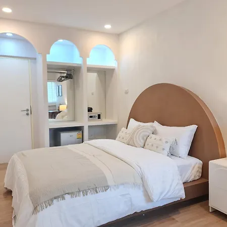 Boxsoon Nimman Villa 5 Beds 6 Baths